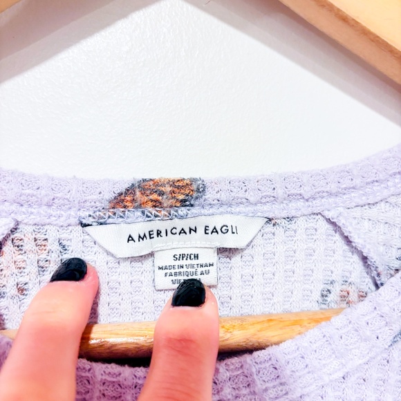 AMERICAN EAGLE Lilac waffle t-shirt with butterflies - Picture 4 of 6